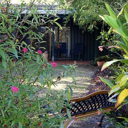 Lagoon Pocket Bed & Breakfast Εξωτερικό φωτογραφία