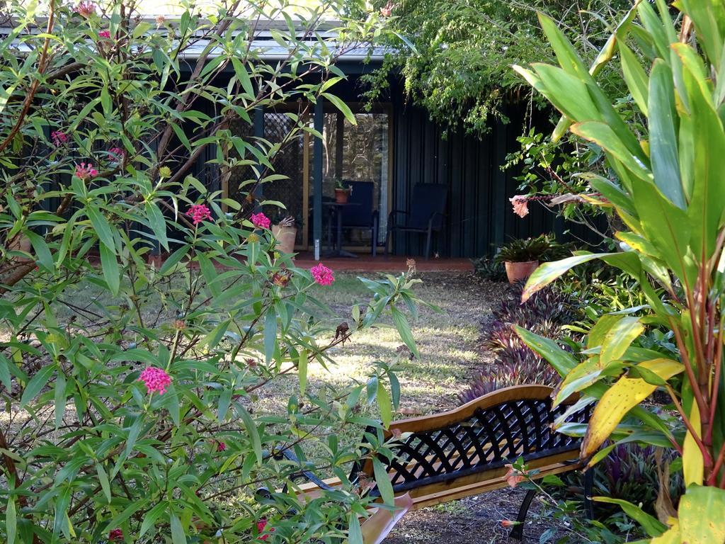 Lagoon Pocket Bed & Breakfast Εξωτερικό φωτογραφία